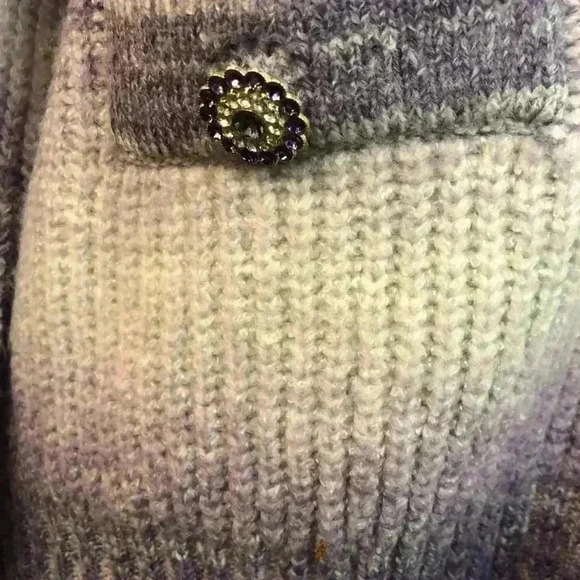 Alfred Dunner Petite Large purple and white cardigan sweater Umbro embellished - Picture 4 of 4